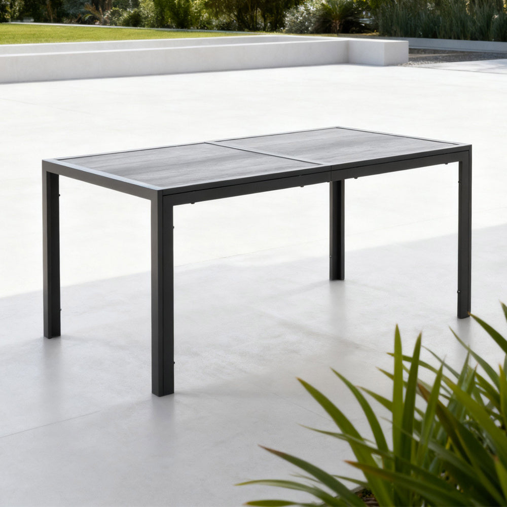 Vielseitiger Eisentisch – Robust für Esszimmer, Garten & Balkon | Langlebiges Design