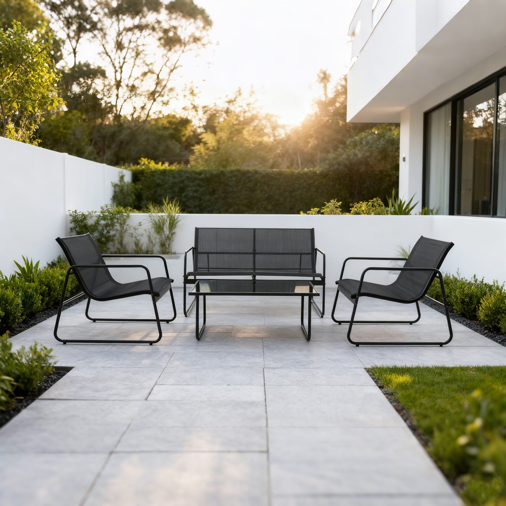 Gartenmöbel-Set mit Sessel, Bank & Couchtisch – Entspannung für Balkon & Terrasse