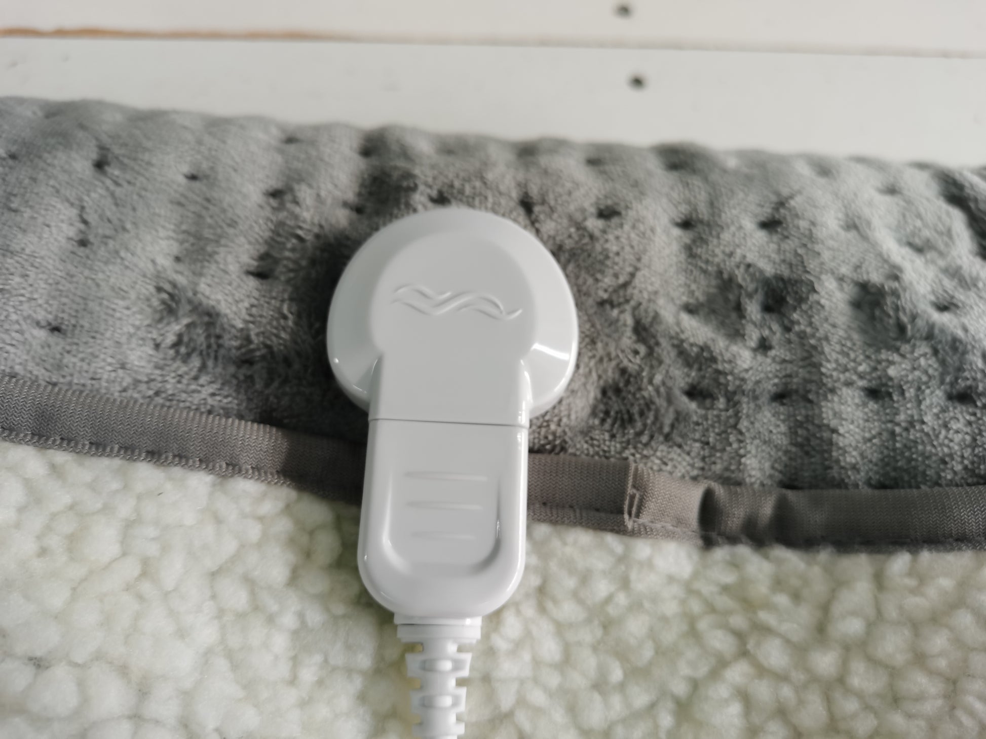 Fußwärmer Flausch-Fleece mit 6 Heizstufen & Auto-Abschaltung – Wohltuende Wärme für Zuhause