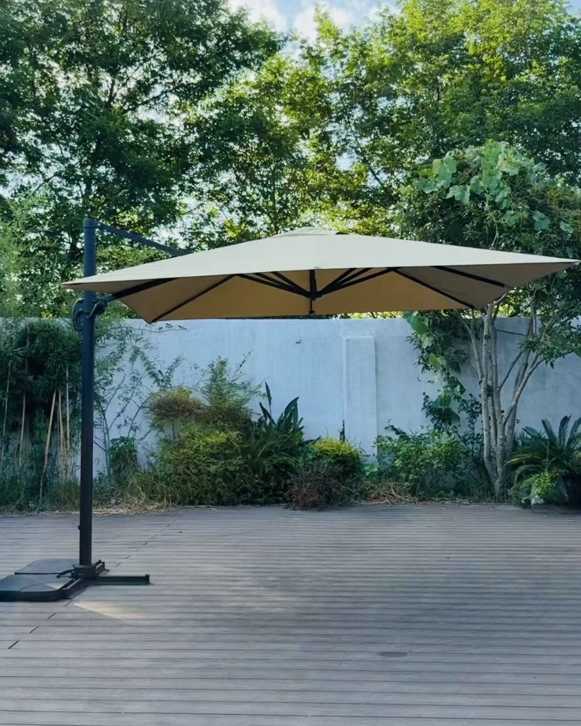 3x3m Ampelschirm mit 360° Drehfunktion – Optimaler Sonnenschutz für Garten & Terrasse