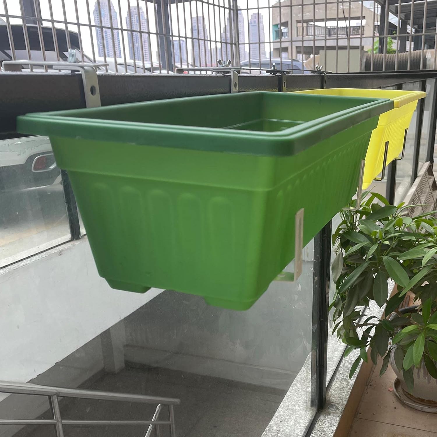 Pflanzenaufhänger 2 Stück – Wandhaken Blumenfenster Box Pflanzgefäß Halter für Montage, Geländer & Balkon, Verstellbar